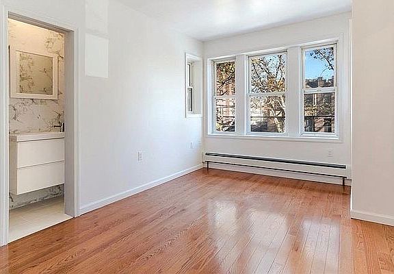 4th image of 6922 Narrows Ave #1