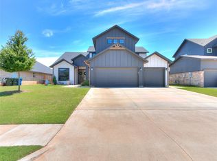 2200 Santa Monica St, Edmond, OK 73034