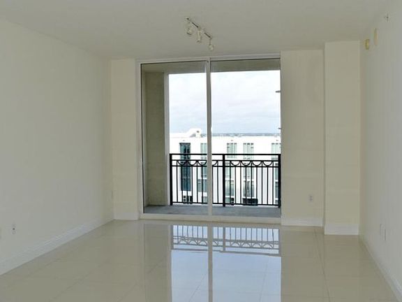 5th image of 550 Okeechobee Blvd APT 1116