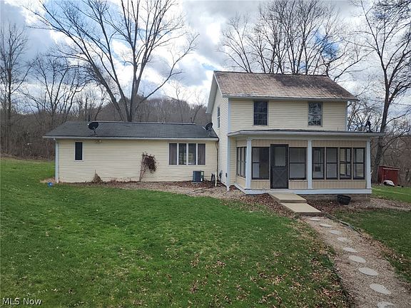 2nd image of 6784 Old Zoarville Rd NE