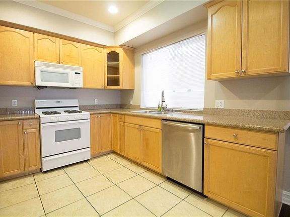 5th image of 565 E San Jose Ave APT 205