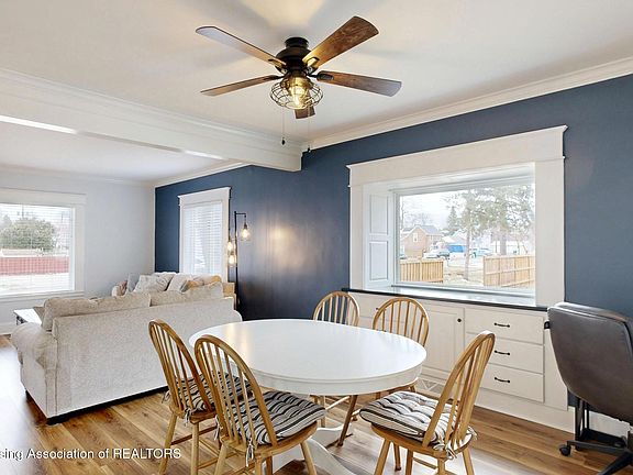 5th image of 337 Green St