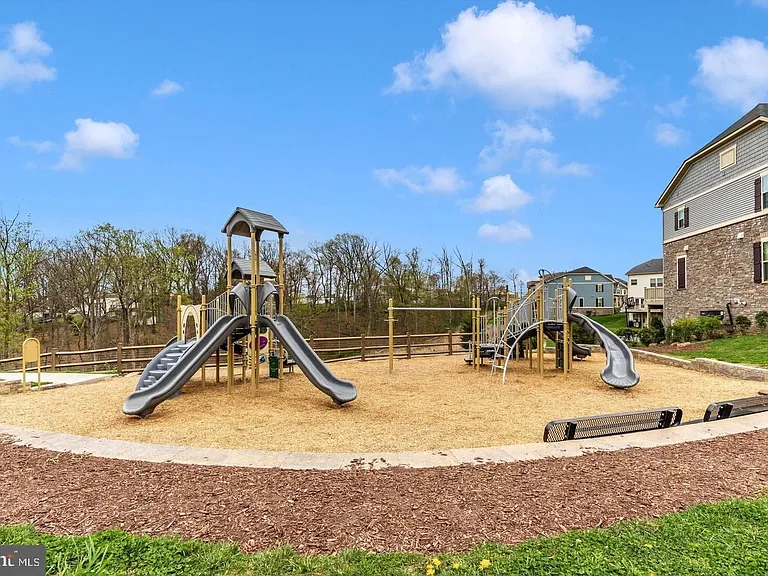 10132 Lake Linganore Blvd — Photo 78
