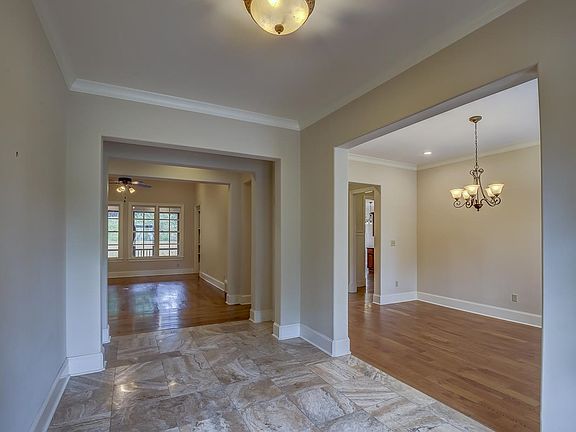 2nd image of 1340 Brayshore Dr