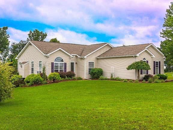 2nd image of 16028 Whippoorwill Ct