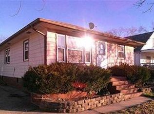 2806 8th St, Rockford, IL 61109