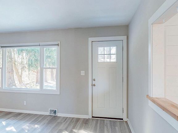 3rd image of 3503 Brunk Rd