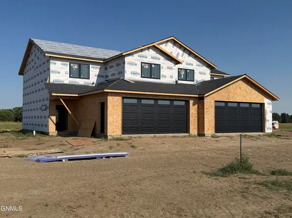 3521 Boston Dr, Bismarck, ND 58504