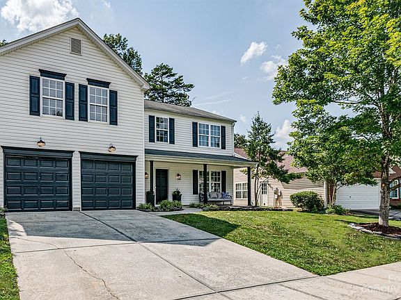 3rd image of 3607 Edgeview Dr