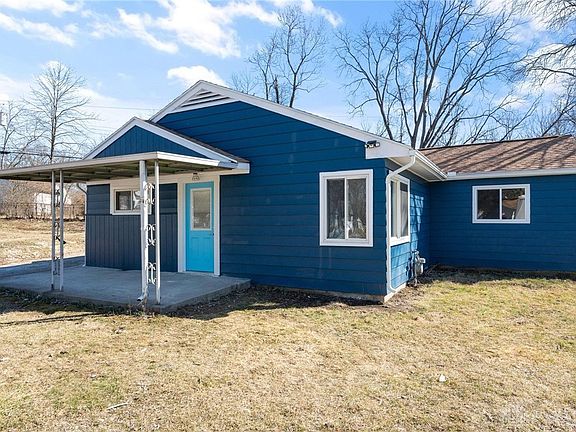 3rd image of 4626 Cove Ct