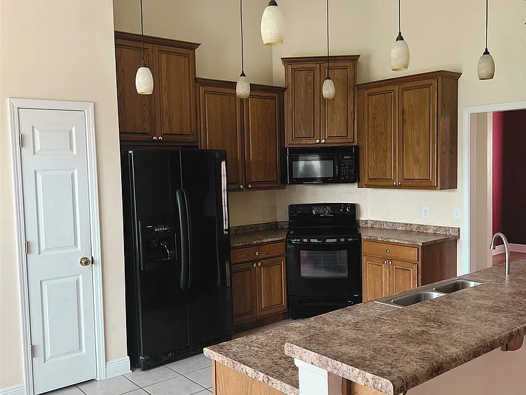 103 Pine Grove Dr — Photo 5