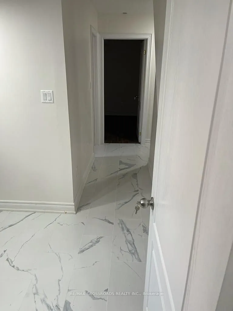 2 bed, $1,600 — Photo 1