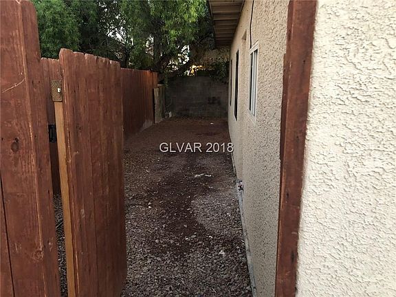 4th image of 4969 E New York Ave