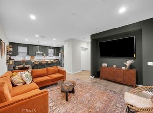 14865 W Maple Ter, Panorama City, CA 91402