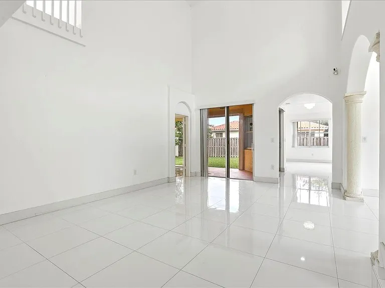 3802 SW 165th Ter — Photo 18