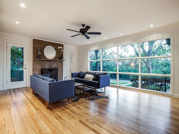 4th image of 428 Edge Lake Dr