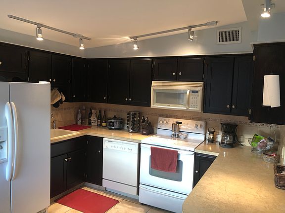 4th image of 5127 7th Ave N