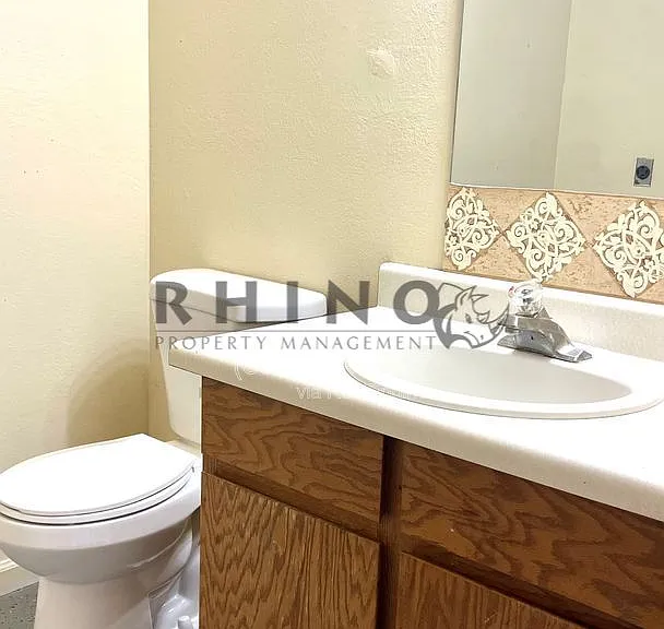 449 N 1465 W — Photo 5