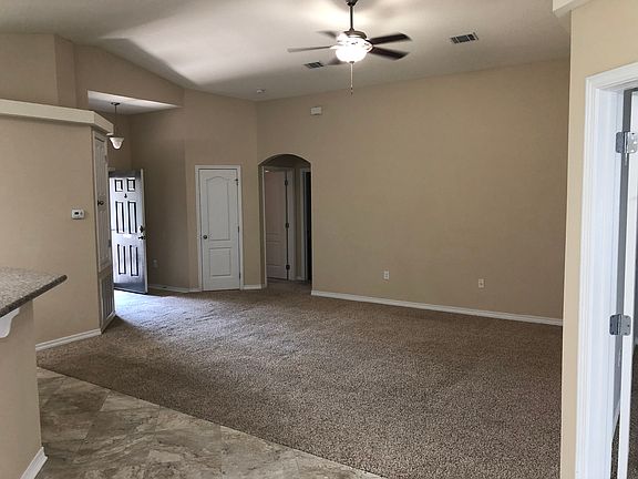 4th image of 522 Evening Falls Dr