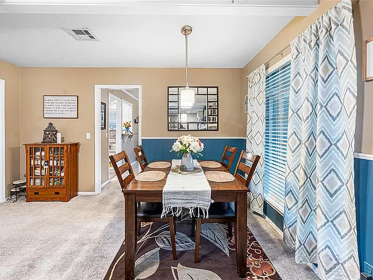 11521 Carriage Dr — Photo 14