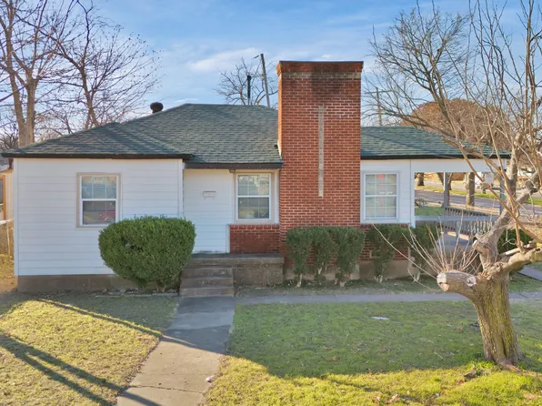 3228 Emmett St, Dallas, TX 75211