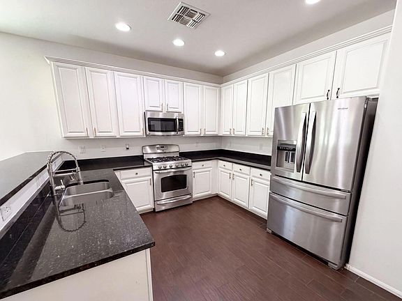 2nd image of 15436 E Via Del Rancho