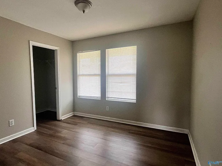 15281 Tyler Mill Dr — Photo 8