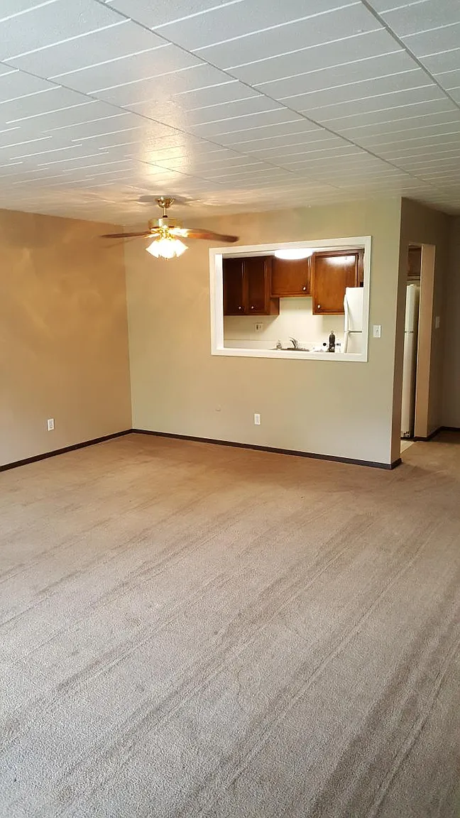 1015 Jackman Ave APT 2-20 photo 1