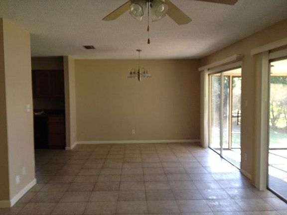 4th image of 1128 Rosetta Dr