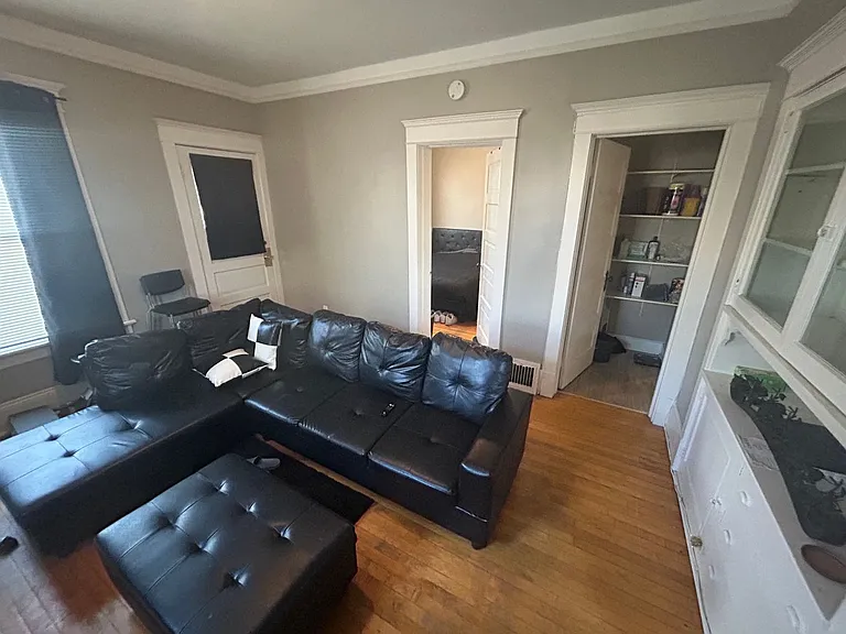1729 N Warren Ave — Photo 11