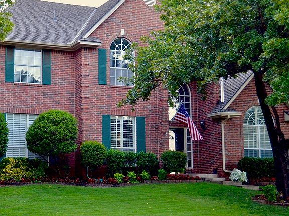 5th image of 17 N Bradbury Dr