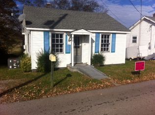 413-415 Shearon Ln, Clarksville, TN 37040