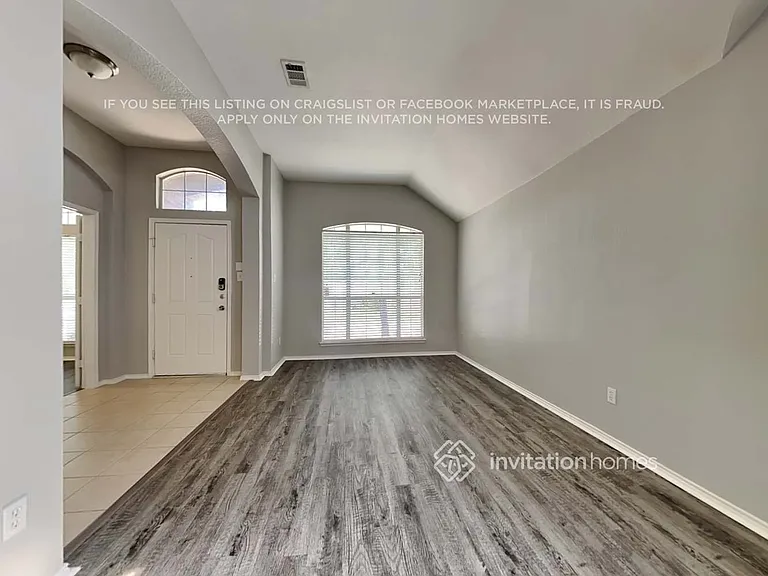 5641 Norris Dr — Photo 3