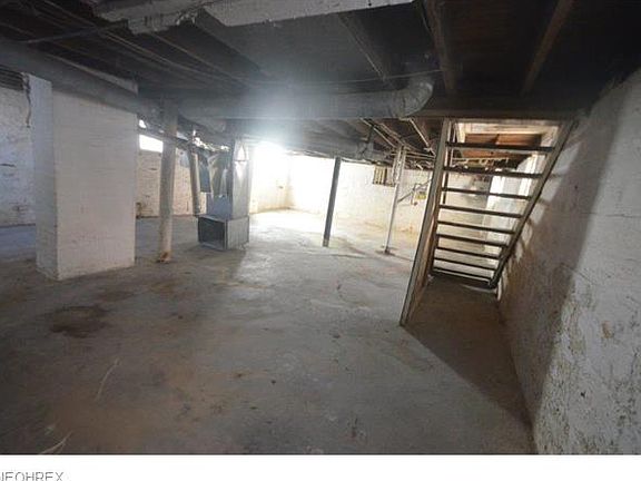 5th image of 867 E 141st St