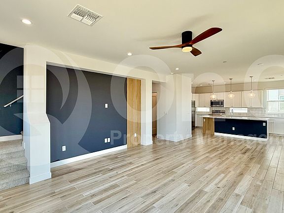 4th image of 825 N 9th Ave APT 1