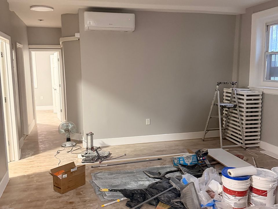 1st image of 1151 Grant Ave #4