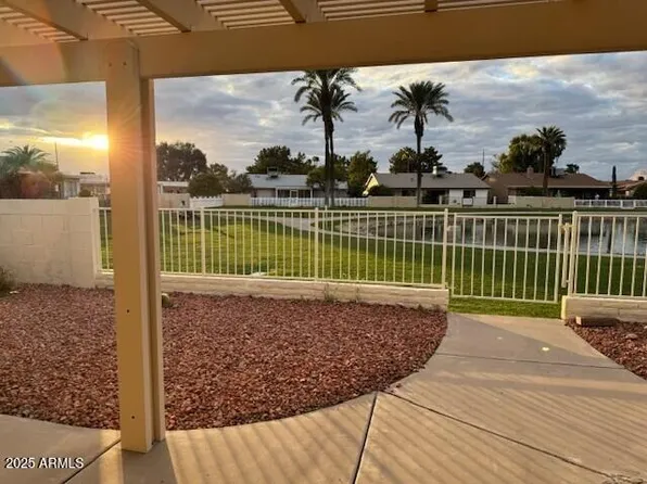 25254 S PAPAGO Place, Sun Lakes, AZ 85248