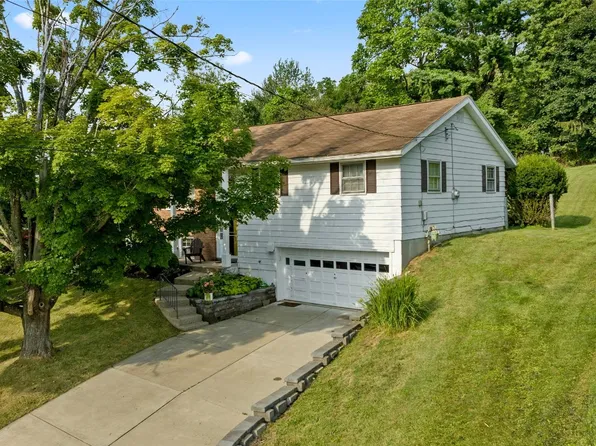 47 Frederick Dr, Apalachin, NY 13732