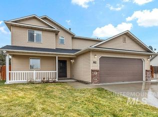 82 S Pebble Ct, Nampa, ID 83651