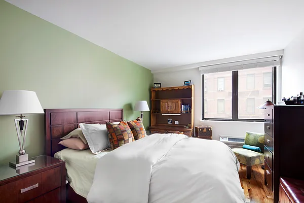 Rented by Brown Harris Stevens | media 14