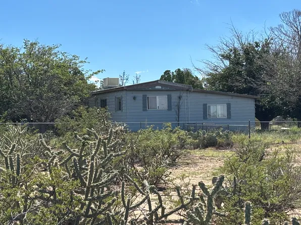 7121 Macarthur Rd, Las Cruces, NM 88012