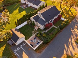 17 Ballantine St, Roxbury Twp., NJ 07847