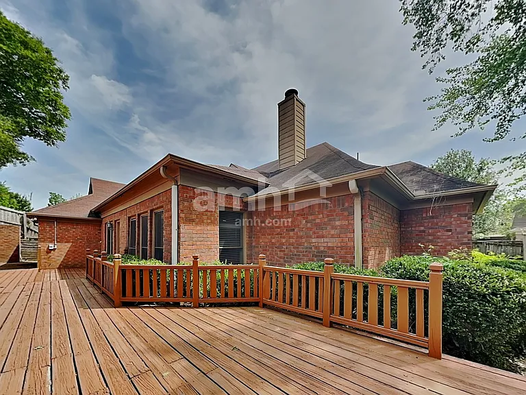 2713 Country Glade Cv N — Photo 21