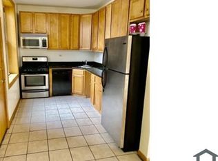 7550 S Essex Ave APT 3A, Chicago, IL 60649