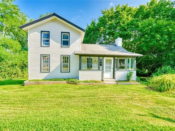 459 Ridge Rd, Ontario, NY 14519