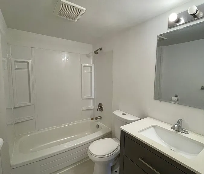 35 Campbell St #3 — Photo 9