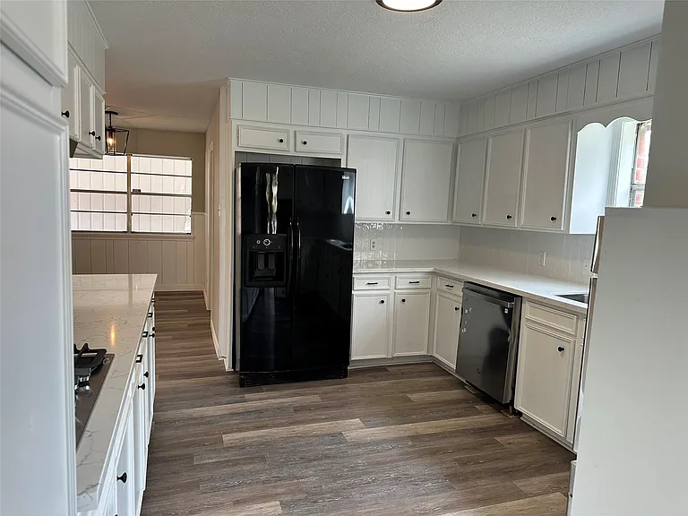 4821 Burning Tree Dr — Photo 5