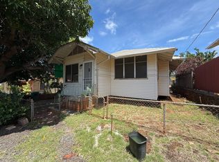 3224 Mooheau Ave, Honolulu, HI 96816