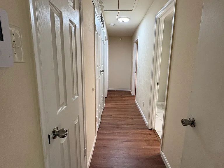 615 Oak Forest Dr — Photo 14