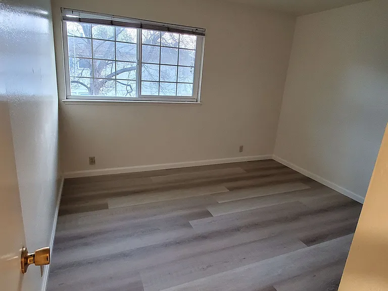 Park Villa Apartments — Photo 34